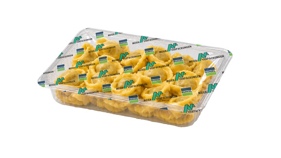 Siegelfolie PP-Trays, Qualität: OPET/PP 42 my, Rollenbreite: 420 mm, Breitentoleranz: +1/-0 mm, Techn. Ausführung: Antifog, festversiegelnd, Folienfarbe: transparent, Druck: 1-5 fbg. Flexodruck, A-Nr.: 20667 Siegelfolie PP-Trays, Qualität: OPET/PP 42 my, Rollenbreite: 420 mm, Breitentoleranz: +1/-0 mm, Techn. Ausführung: Antifog, festversiegelnd, Folienfarbe: transparent, Druck: 1-5 fbg. Flexodruck, A-Nr.: 20667 - 01